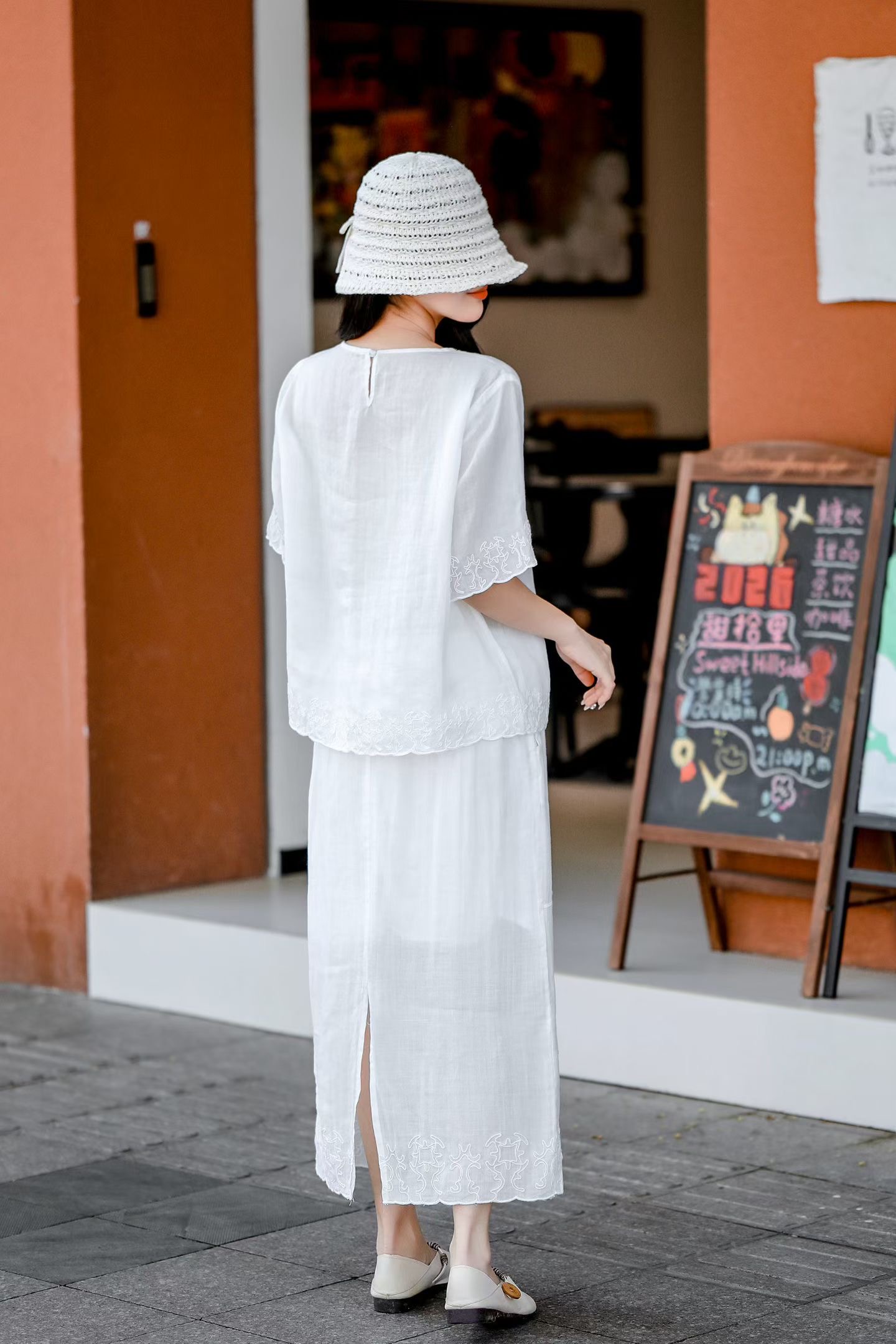 White Embroidered Linen Set